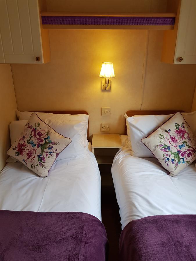 Pitch & Canvas - Self Catering At Broad Oak Farm Hotel Tattenhall Luaran gambar