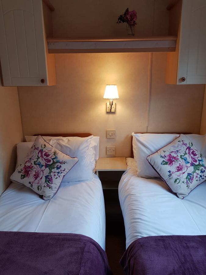 Pitch & Canvas - Self Catering At Broad Oak Farm Hotel Tattenhall Luaran gambar
