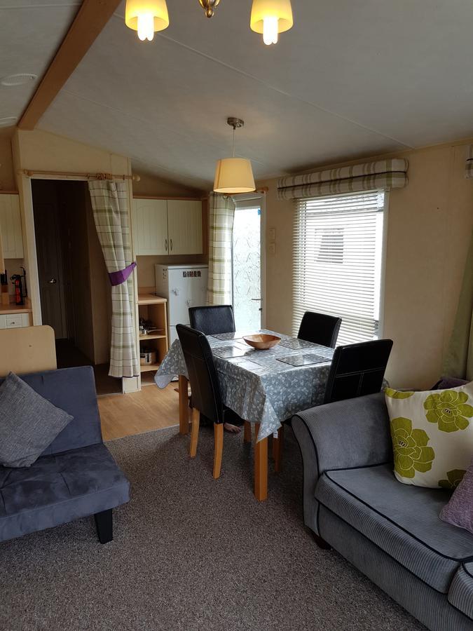 Pitch & Canvas - Self Catering At Broad Oak Farm Hotel Tattenhall Luaran gambar
